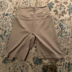 Gymshark: Whitney Cycling Shorts size xs